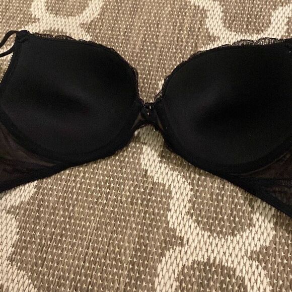 Victoria’s Secret push-up bra size 34DD - Picture 5 of 9